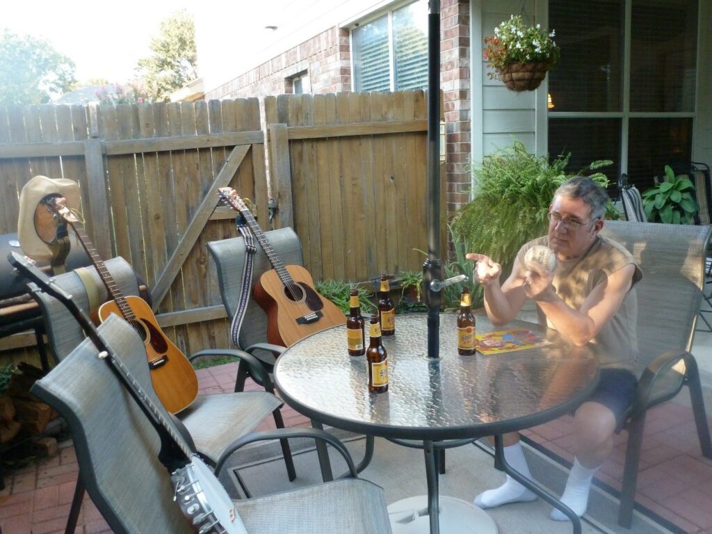 I’m arguing with Bennie, the Banjo about something.  He really has some crazy ideas about some things.